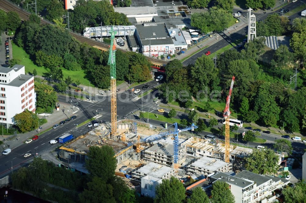 Luftbild Berlin - Baustelle zum Neubau einer Mehrfamilienhaus-Wohnanlage Altonaer Straße - Bachstraße in Berlin