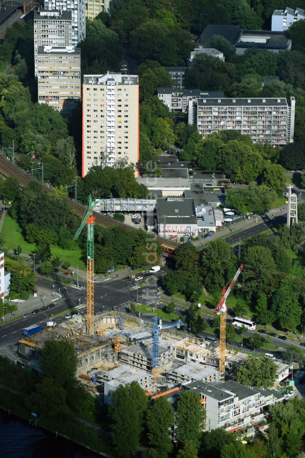 Luftaufnahme Berlin - Baustelle zum Neubau einer Mehrfamilienhaus-Wohnanlage Altonaer Straße - Bachstraße in Berlin