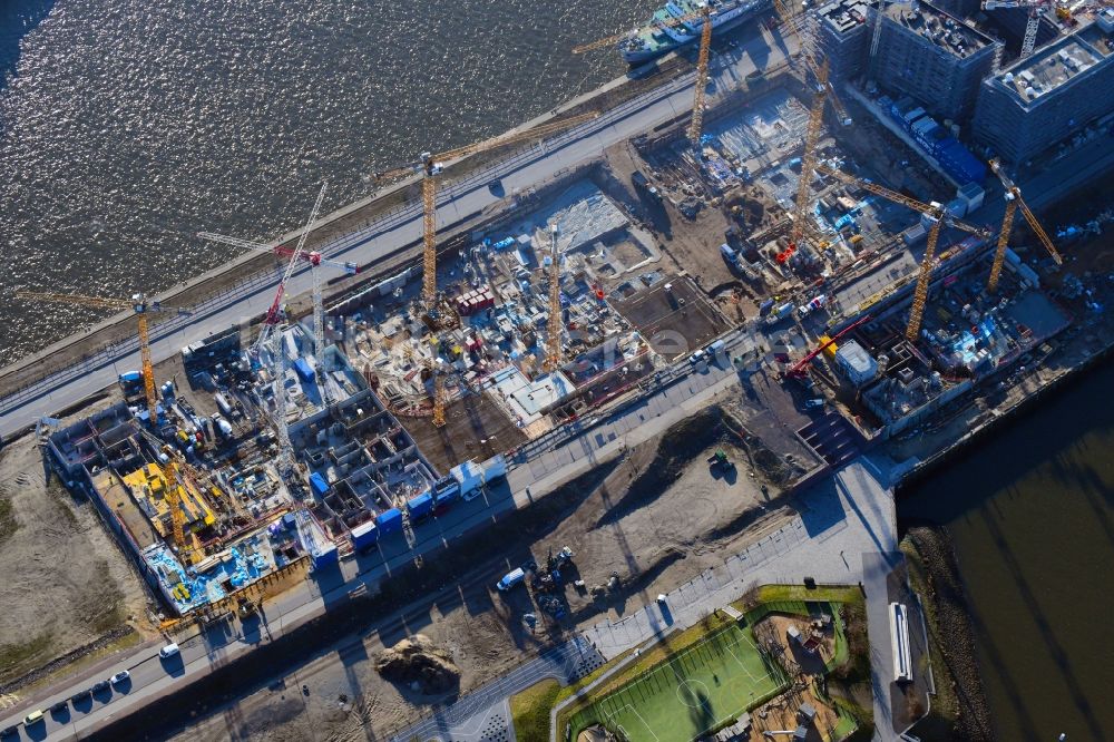 Luftaufnahme Hamburg - Baustelle zum Neubau einer Mehrfamilienhaus-Wohnanlage an der Baakenallee im Ortsteil HafenCity in Hamburg, Deutschland