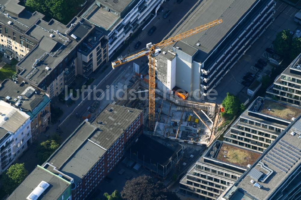 Luftbild Hamburg - Baustelle zum Neubau einer Mehrfamilienhaus-Wohnanlage der Bauplan Nord GmbH & Co. KG an der Warburgstraße in Hamburg, Deutschland