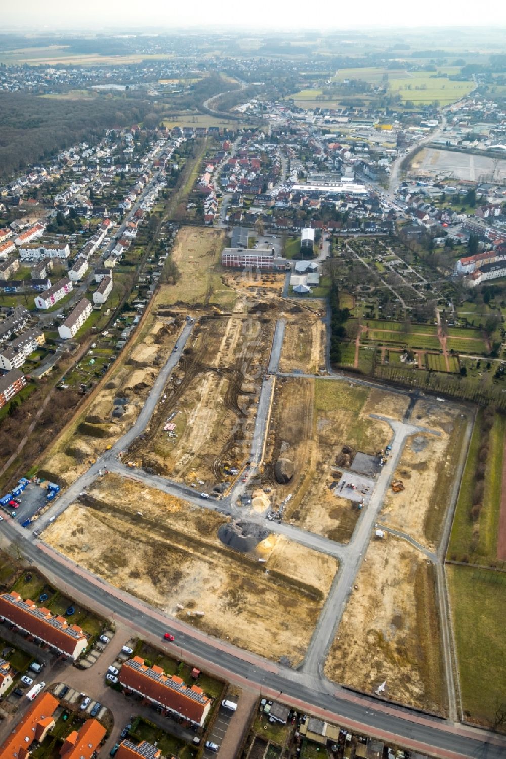 Hamm von oben - Baustelle zum Neubau einer Mehrfamilienhaus-Wohnanlage auf dem Beisenkamp in Hamm im Bundesland Nordrhein-Westfalen, Deutschland