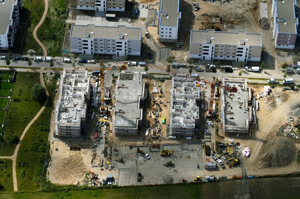 Luftaufnahme Schönefeld - Baustelle zum Neubau einer Mehrfamilienhaus-Wohnanlage der Bonava Deutschland GmbH in Schönefeld im Bundesland Brandenburg, Deutschland