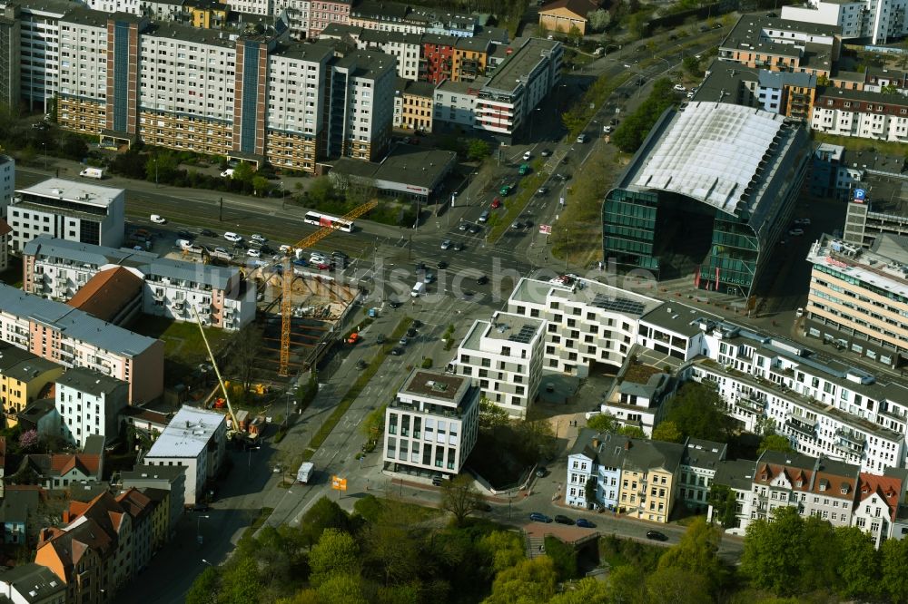 Luftbild Rostock - Baustelle zum Neubau einer Mehrfamilienhaus-Wohnanlage der Bouwfonds IM Deutschland GmbH in Rostock im Bundesland Mecklenburg-Vorpommern, Deutschland