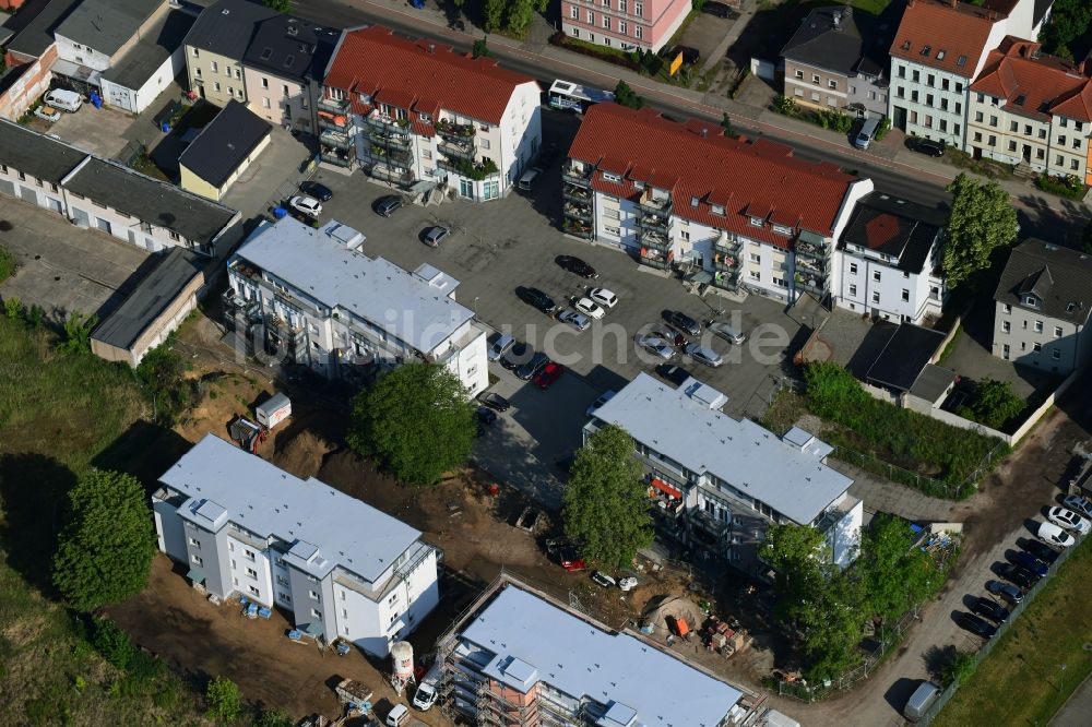 Luftbild Bernau - Baustelle zum Neubau einer Mehrfamilienhaus-Wohnanlage an der Breitscheidstraße in Bernau im Bundesland Brandenburg, Deutschland