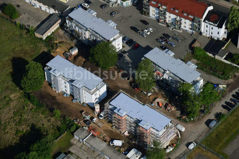 Luftaufnahme Bernau - Baustelle zum Neubau einer Mehrfamilienhaus-Wohnanlage an der Breitscheidstraße in Bernau im Bundesland Brandenburg, Deutschland