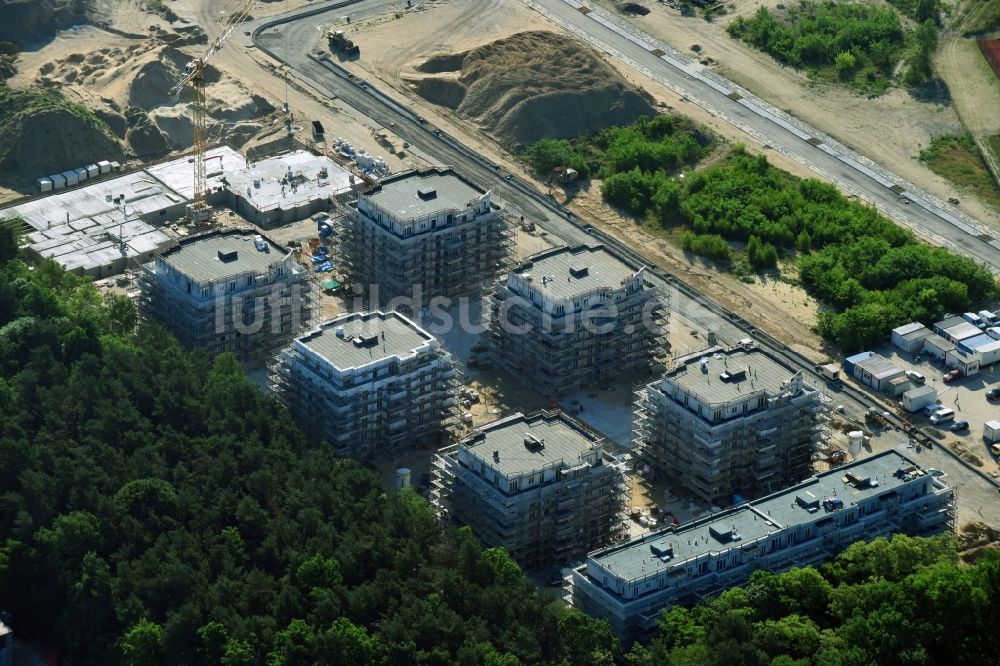 Luftbild Potsdam - Baustelle zum Neubau einer Mehrfamilienhaus-Wohnanlage Brunnen Viertel Potsdam an der Brunnenallee in Potsdam im Bundesland Brandenburg