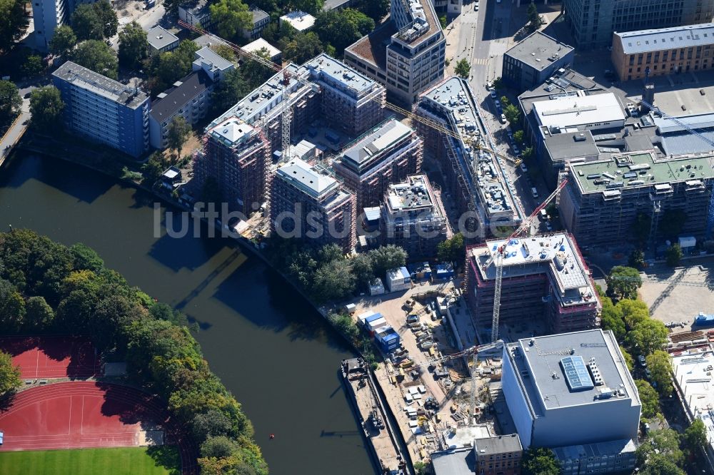 Berlin von oben - Baustelle zum Neubau einer Mehrfamilienhaus-Wohnanlage No.1 Charlottenburg in Berlin, Deutschland