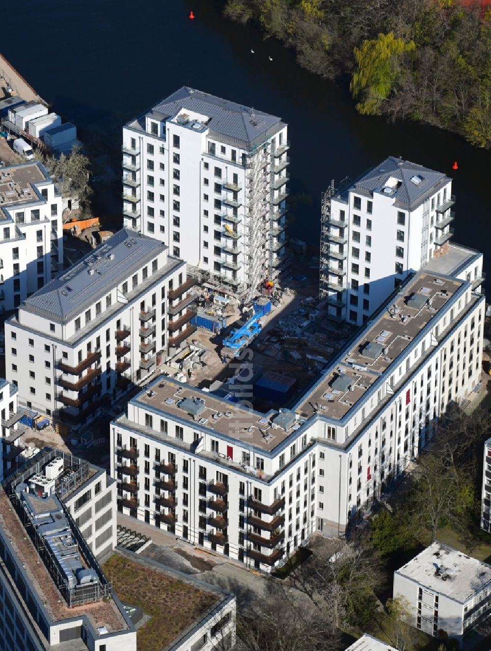 Berlin aus der Vogelperspektive: Baustelle zum Neubau einer Mehrfamilienhaus-Wohnanlage No.1 Charlottenburg in Berlin, Deutschland