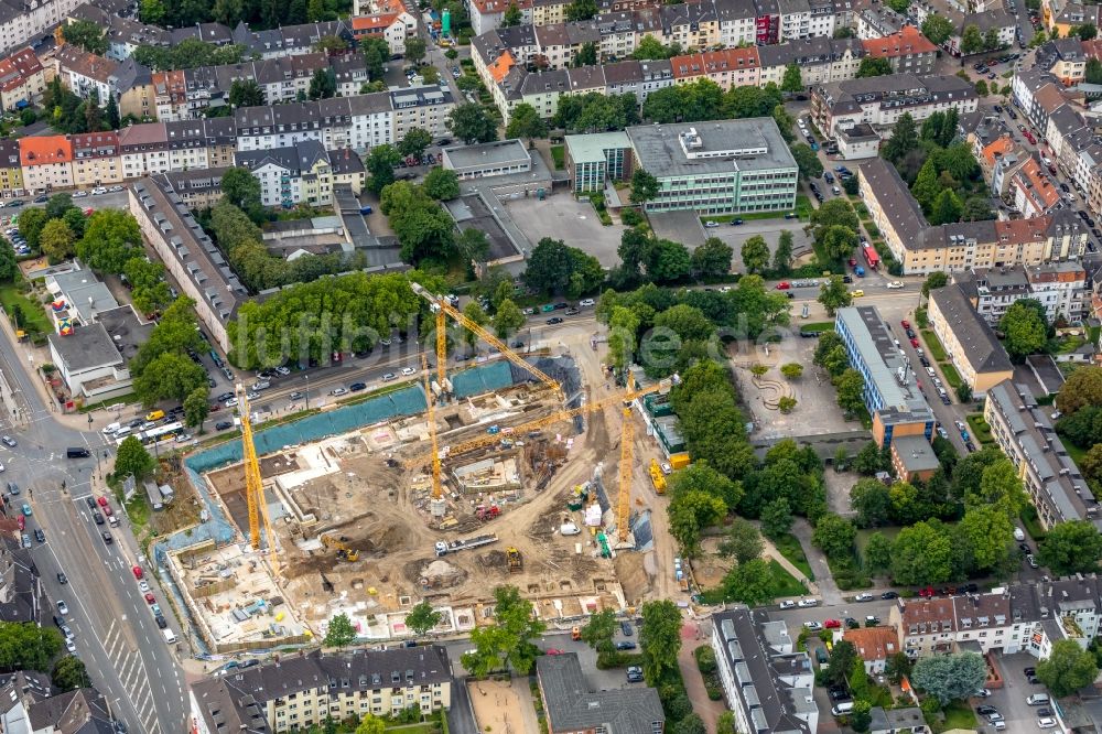 Essen aus der Vogelperspektive: Baustelle zum Neubau einer Mehrfamilienhaus-Wohnanlage „ Cranachhöfe “ der Allbau AG in Essen im Bundesland Nordrhein-Westfalen - NRW, Deutschland