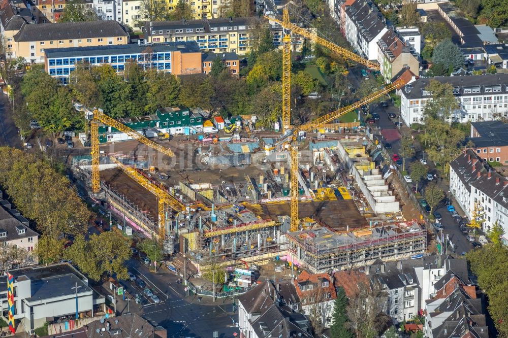 Luftbild Essen - Baustelle zum Neubau einer Mehrfamilienhaus-Wohnanlage „ Cranachhöfe “ der Allbau AG in Essen im Bundesland Nordrhein-Westfalen - NRW, Deutschland