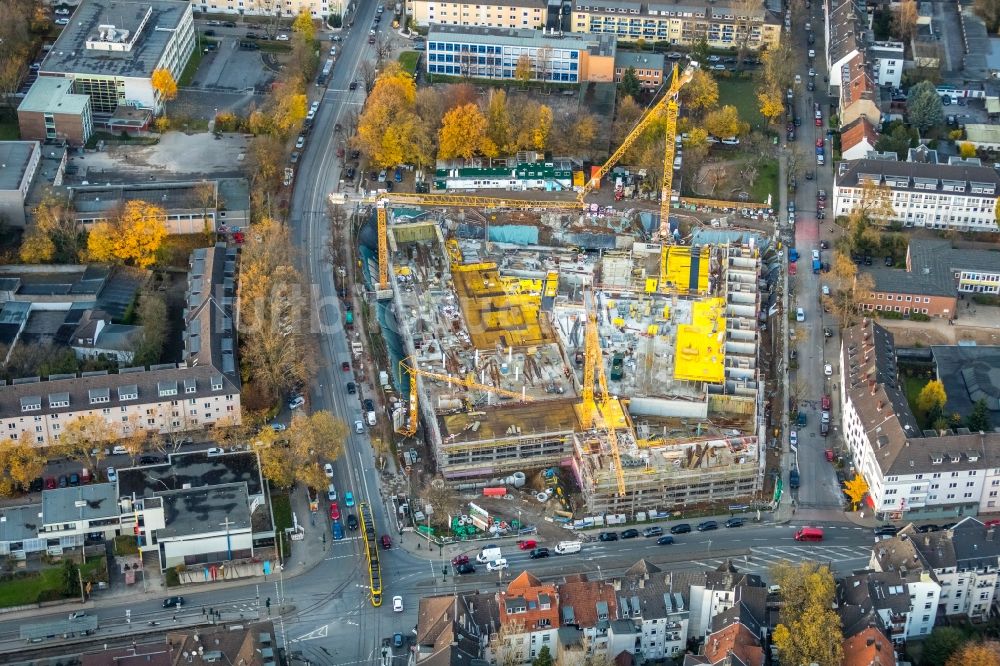 Essen aus der Vogelperspektive: Baustelle zum Neubau einer Mehrfamilienhaus-Wohnanlage „ Cranachhöfe “ der Allbau AG in Essen im Bundesland Nordrhein-Westfalen - NRW, Deutschland