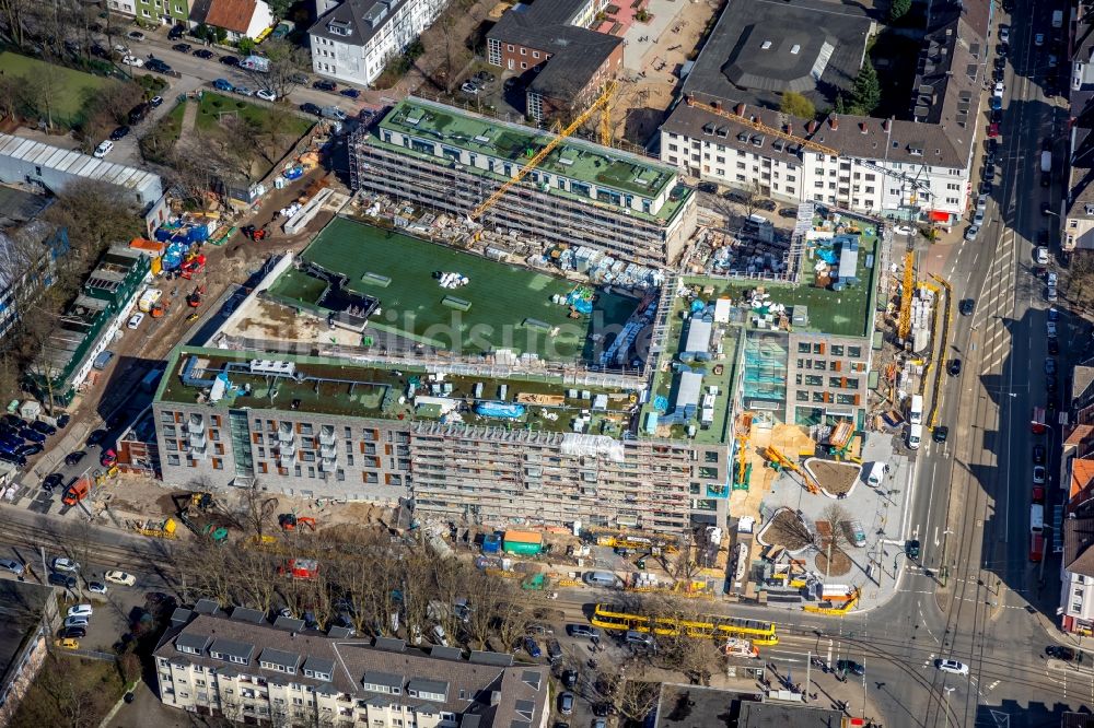 Luftaufnahme Essen - Baustelle zum Neubau einer Mehrfamilienhaus-Wohnanlage „ Cranachhöfe “ in Essen im Bundesland Nordrhein-Westfalen - NRW, Deutschland