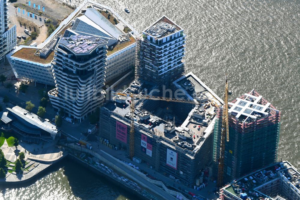 Hamburg von oben - Baustelle zum Neubau einer Mehrfamilienhaus-Wohnanlage der DC DEVELOPMENTS GMBH & CO. KG in Hamburg, Deutschland