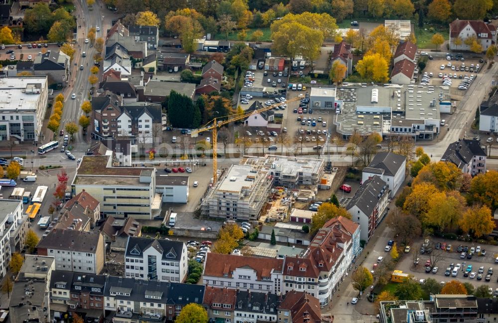 Gladbeck von oben - Baustelle zum Neubau einer Mehrfamilienhaus-Wohnanlage der Diakonisches Werk gGmbH an der Wilhelmstraße in Gladbeck im Bundesland Nordrhein-Westfalen, Deutschland