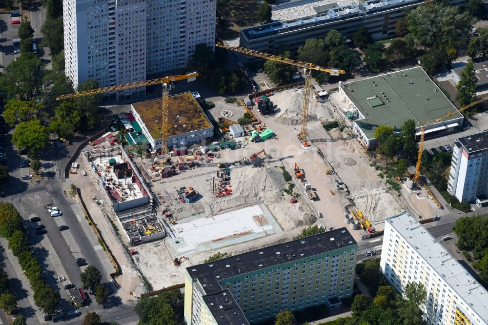 Luftaufnahme Berlin - Baustelle zum Neubau einer Mehrfamilienhaus-Wohnanlage Dolgensee-Center Lichtenberg in Berlin, Deutschland