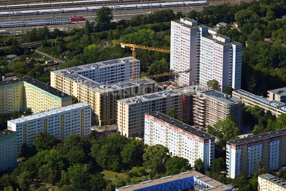 Luftaufnahme Berlin - Baustelle zum Neubau einer Mehrfamilienhaus-Wohnanlage Dolgensee-Center Lichtenberg in Berlin, Deutschland