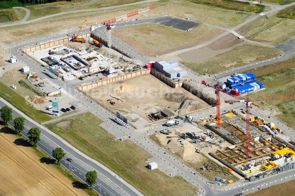 Luftbild Wolfsburg - Baustelle zum Neubau einer Mehrfamilienhaus-Wohnanlage Drei Gärten der Justus Grosse GmbH in Wolfsburg im Bundesland Niedersachsen, Deutschland