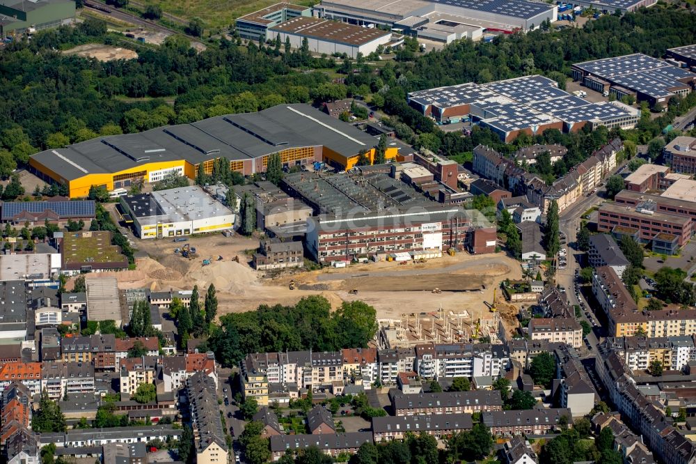 Luftaufnahme Düsseldorf - Baustelle zum Neubau einer Mehrfamilienhaus-Wohnanlage in Düsseldorf im Bundesland Nordrhein-Westfalen