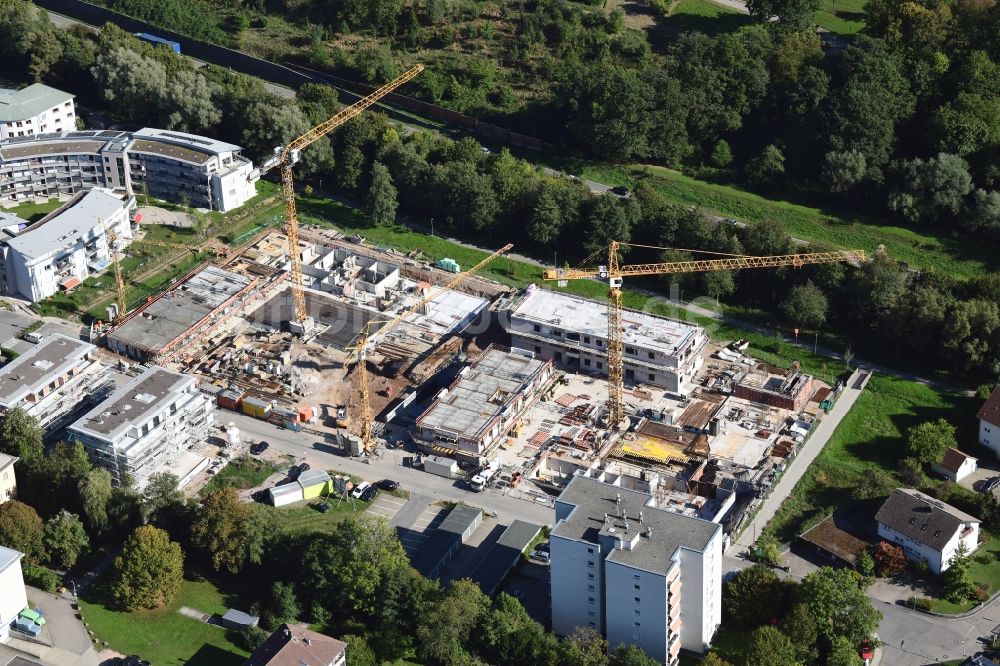 Schopfheim von oben - Baustelle zum Neubau einer Mehrfamilienhaus-Wohnanlage Am Eisweiher in Schopfheim im Bundesland Baden-Württemberg, Deutschland