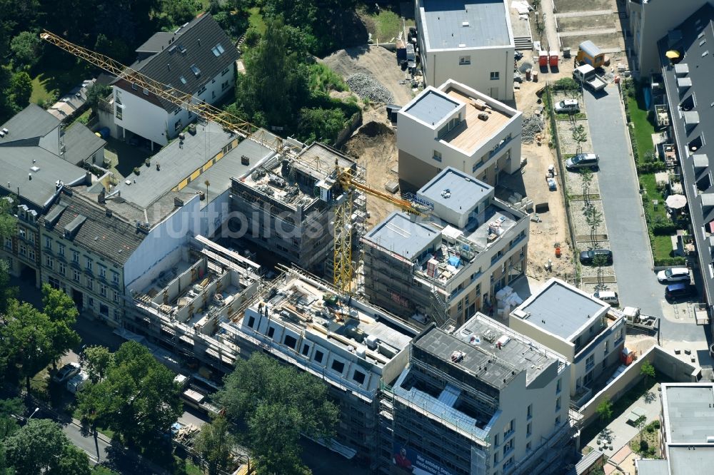 Luftaufnahme Potsdam - Baustelle zum Neubau einer Mehrfamilienhaus-Wohnanlage entlang der Heinrich-Mann-Allee im Ortsteil Innenstadt in Potsdam im Bundesland Brandenburg, Deutschland