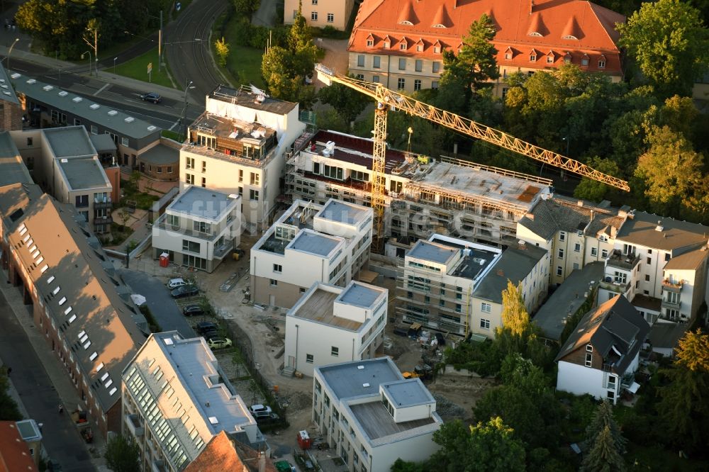 Luftbild Potsdam - Baustelle zum Neubau einer Mehrfamilienhaus-Wohnanlage entlang der Heinrich-Mann-Allee im Ortsteil Innenstadt in Potsdam im Bundesland Brandenburg, Deutschland