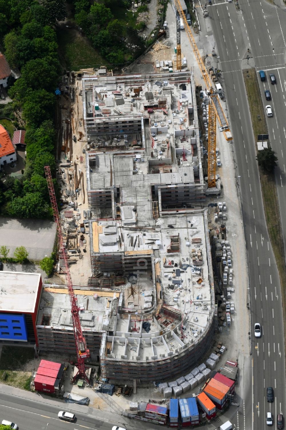 Ingolstadt von oben - Baustelle zum Neubau einer Mehrfamilienhaus-Wohnanlage der Essinger Wohnbau GmbH an der Theodor-Heuss-Straße in Ingolstadt im Bundesland Bayern, Deutschland