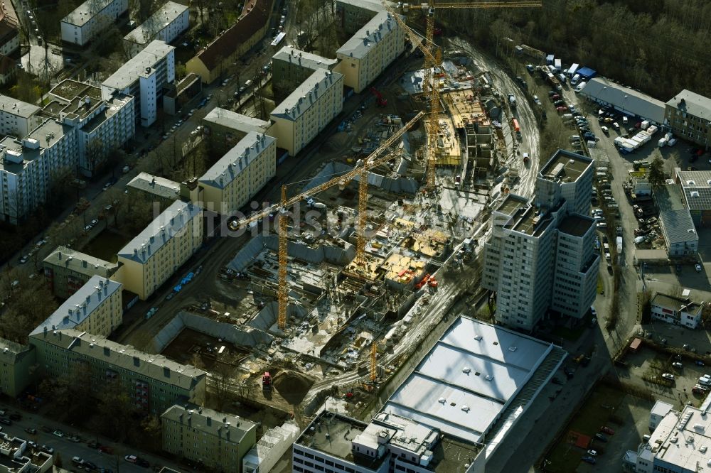 Luftbild Berlin - Baustelle zum Neubau einer Mehrfamilienhaus-Wohnanlage Eythstraße Ecke Bessemerstraße im Ortsteil Schöneberg in Berlin, Deutschland