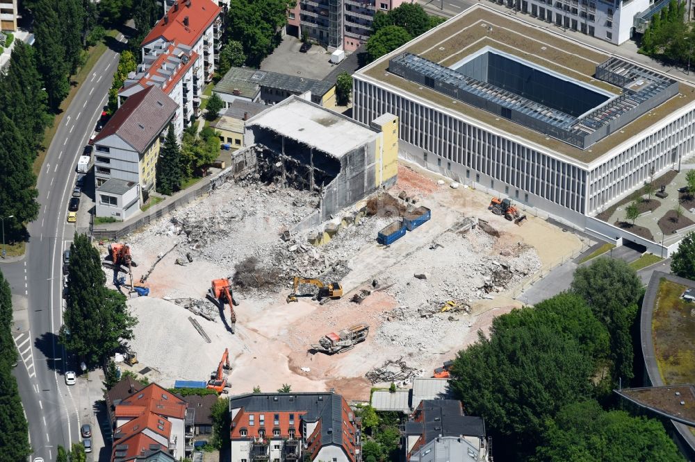 Luftbild München - Baustelle zum Neubau einer Mehrfamilienhaus-Wohnanlage an der Falkenstraße im Ortsteil Au-Haidhausen in München im Bundesland Bayern, Deutschland