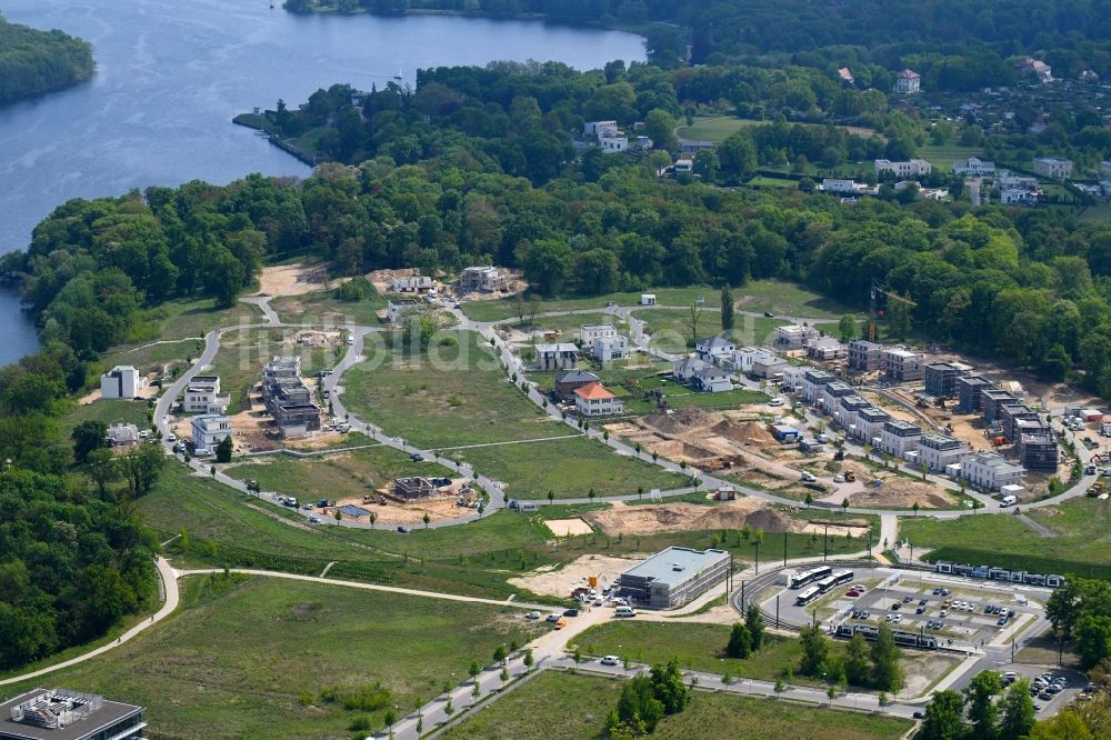 Luftbild Potsdam - Baustelle zum Neubau einer Mehrfamilienhaus-Wohnanlage der Firma Thorn Immobilien am Jungfernsee in Potsdam im Bundesland Brandenburg, Deutschland