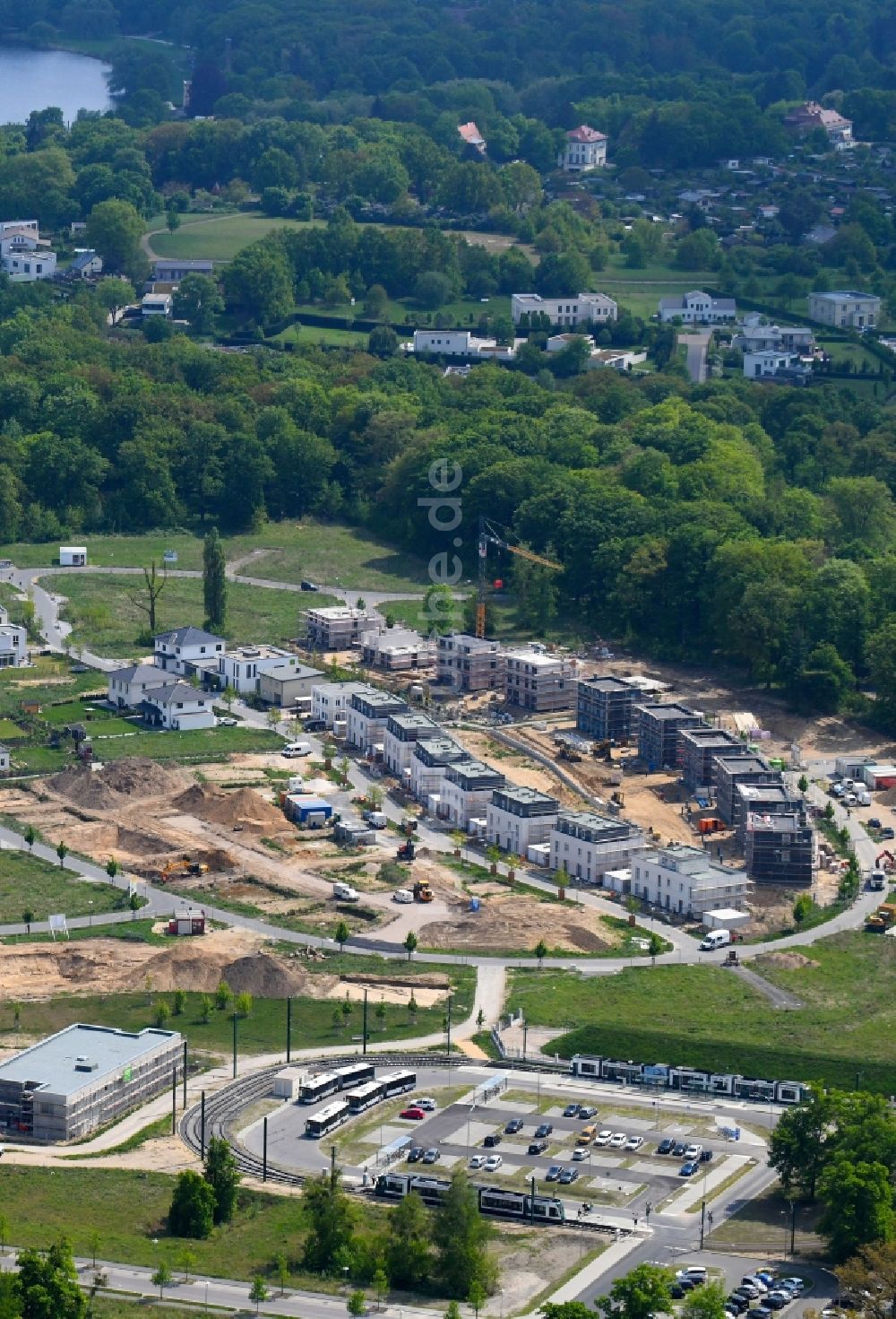 Luftaufnahme Potsdam - Baustelle zum Neubau einer Mehrfamilienhaus-Wohnanlage der Firma Thorn Immobilien am Jungfernsee in Potsdam im Bundesland Brandenburg, Deutschland