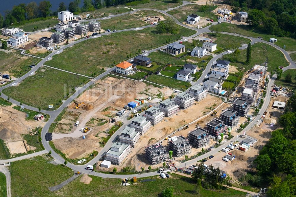 Luftbild Potsdam - Baustelle zum Neubau einer Mehrfamilienhaus-Wohnanlage der Firma Thorn Immobilien am Jungfernsee in Potsdam im Bundesland Brandenburg, Deutschland