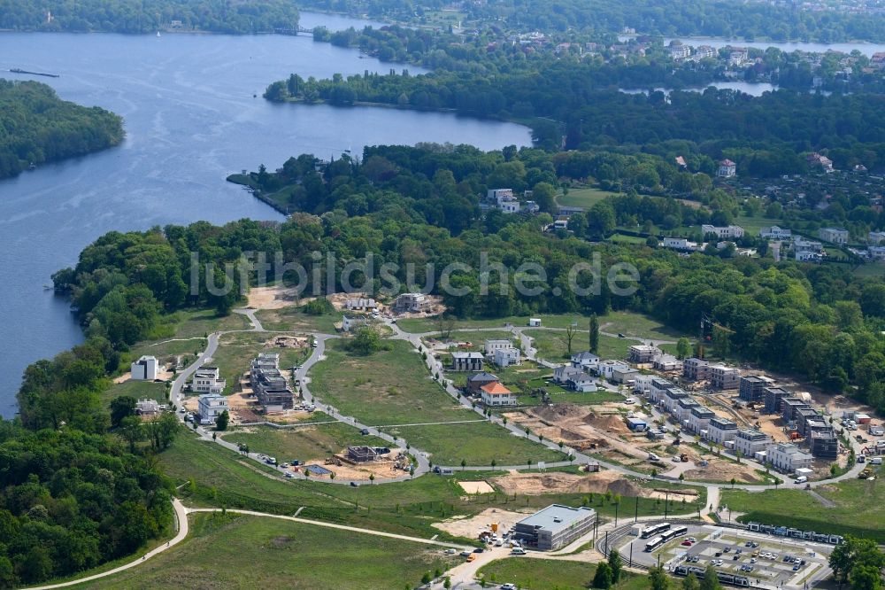 Potsdam aus der Vogelperspektive: Baustelle zum Neubau einer Mehrfamilienhaus-Wohnanlage der Firma Thorn Immobilien am Jungfernsee in Potsdam im Bundesland Brandenburg, Deutschland