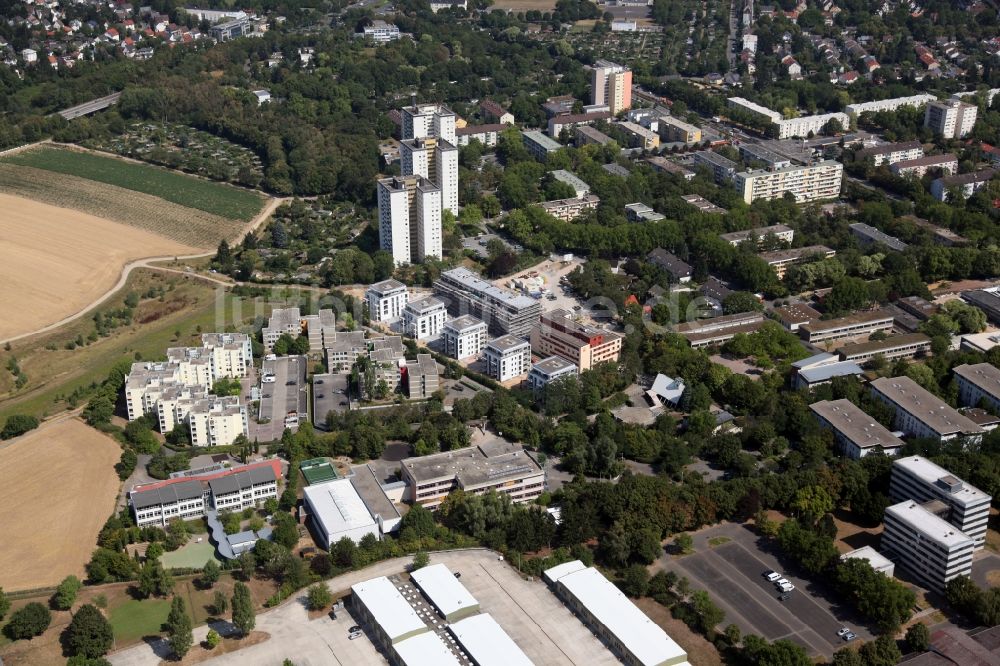 Luftbild Mainz - Baustelle zum Neubau einer Mehrfamilienhaus-Wohnanlage und fünf Punkthäusern in Mainz im Bundesland Rheinland-Pfalz