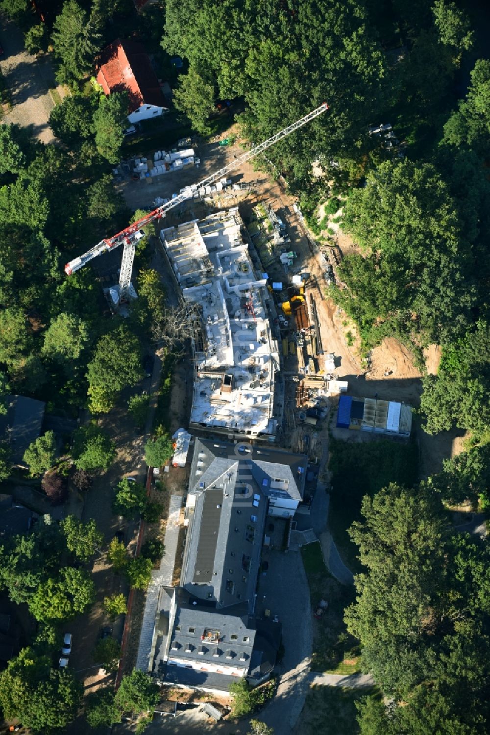 Berlin von oben - Baustelle zum Neubau einer Mehrfamilienhaus-Wohnanlage Fortunaallee im Ortsteil Kaulsdorf in Berlin, Deutschland