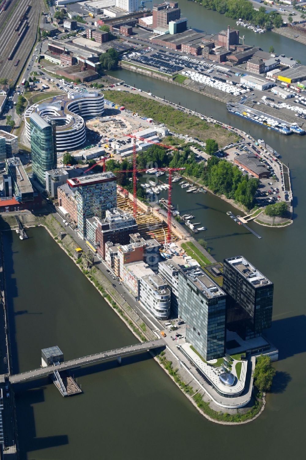 Luftaufnahme Düsseldorf - Baustelle zum Neubau einer Mehrfamilienhaus-Wohnanlage der FRANKONIA Eurobau AG in Düsseldorf im Bundesland Nordrhein-Westfalen, Deutschland