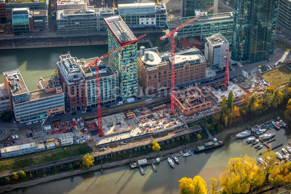 Düsseldorf von oben - Baustelle zum Neubau einer Mehrfamilienhaus-Wohnanlage der FRANKONIA Eurobau AG in Düsseldorf im Bundesland Nordrhein-Westfalen, Deutschland