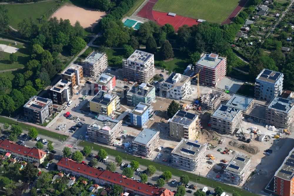 Luftbild Freiburg im Breisgau - Baustelle zum Neubau einer Mehrfamilienhaus-Wohnanlage in Freiburg im Breisgau im Bundesland Baden-Württemberg, Deutschland