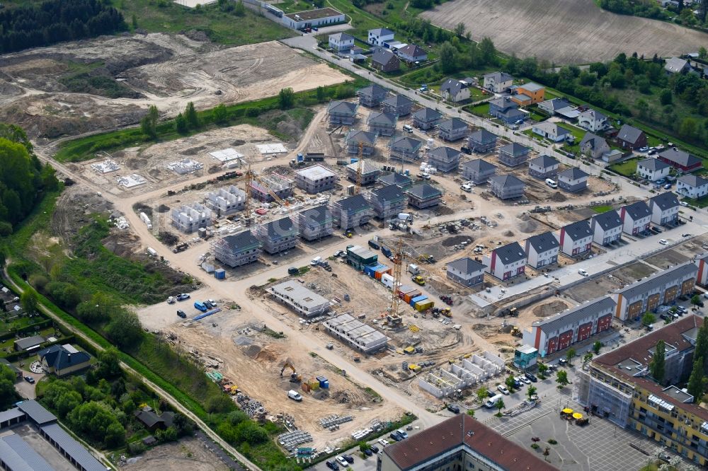 Luftbild Bernau - Baustelle zum Neubau einer Mehrfamilienhaus-Wohnanlage Friedenstaler Gärten an der Spreeallee - Havelstraße im Ortsteil Friedenstal in Bernau im Bundesland Brandenburg, Deutschland