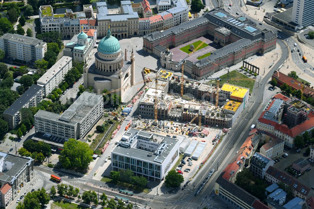 Potsdam von oben - Baustelle zum Neubau einer Mehrfamilienhaus-Wohnanlage Friedrich-Ebert-Straße in Potsdam im Bundesland Brandenburg, Deutschland