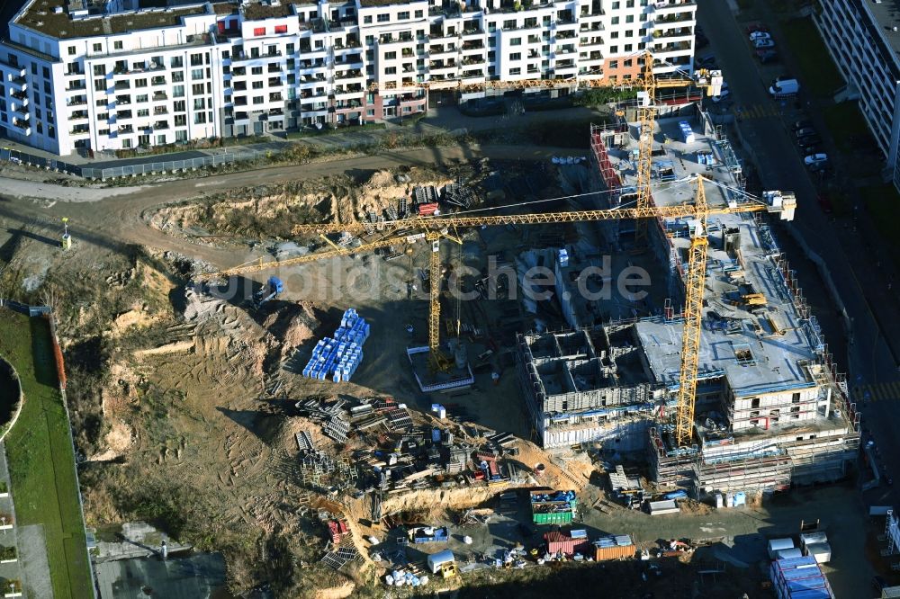 Berlin aus der Vogelperspektive: Baustelle zum Neubau einer Mehrfamilienhaus-Wohnanlage Friedrichshain-Höfe im Ortsteil Friedrichshain in Berlin, Deutschland