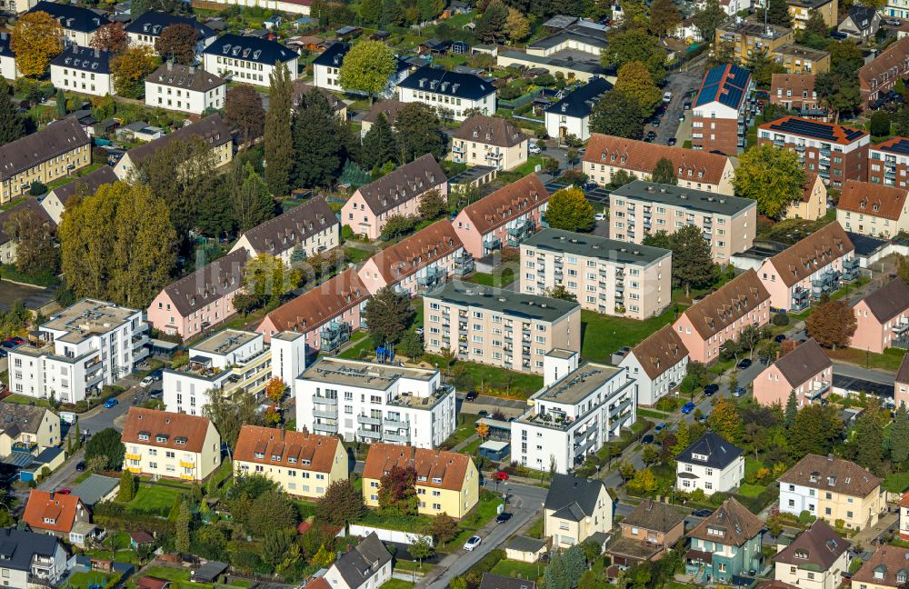 Lünen aus der Vogelperspektive: Baustelle zum Neubau einer Mehrfamilienhaus-Wohnanlage an der Friedrichstraße in Lünen im Bundesland Nordrhein-Westfalen, Deutschland