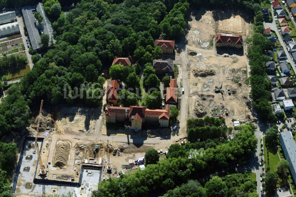 Luftbild Berlin - Baustelle zum Neubau einer Mehrfamilienhaus-Wohnanlage auf dem Gelände der ehemaligen Kinderklinik Lindenhof an der Gotlindestraße im Ortsteil Lichtenberg in Berlin, Deutschland