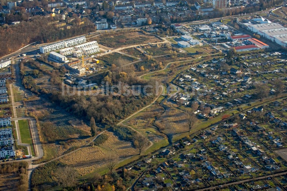 Luftbild Düsseldorf - Baustelle zum Neubau einer Mehrfamilienhaus-Wohnanlage Gerresheimer Gärten im Ortsteil Stadtbezirk 7 in Düsseldorf im Bundesland Nordrhein-Westfalen