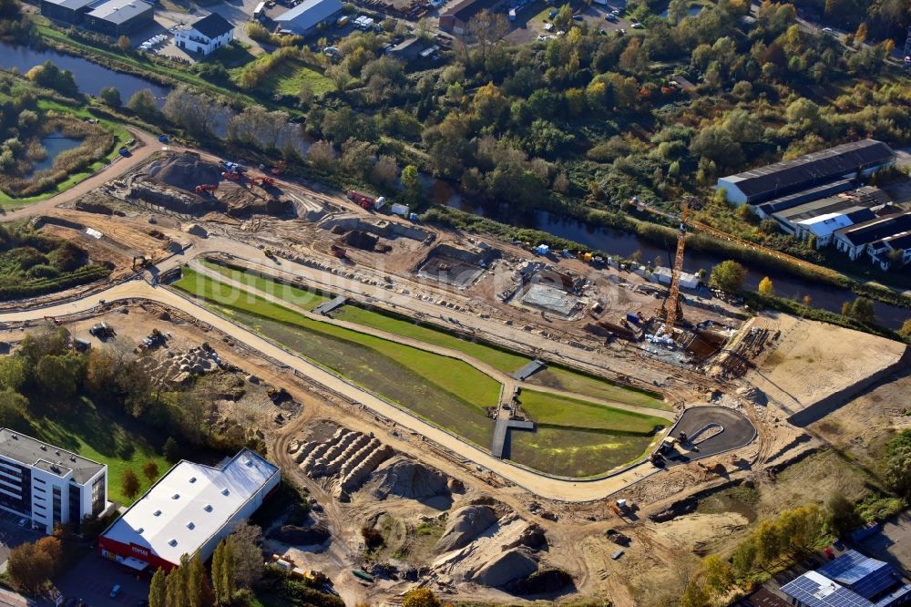 Luftaufnahme Hamburg - Baustelle zum Neubau einer Mehrfamilienhaus-Wohnanlage Glasbläserhöfe am Schleusengraben im Ortsteil Bergedorf in Hamburg, Deutschland