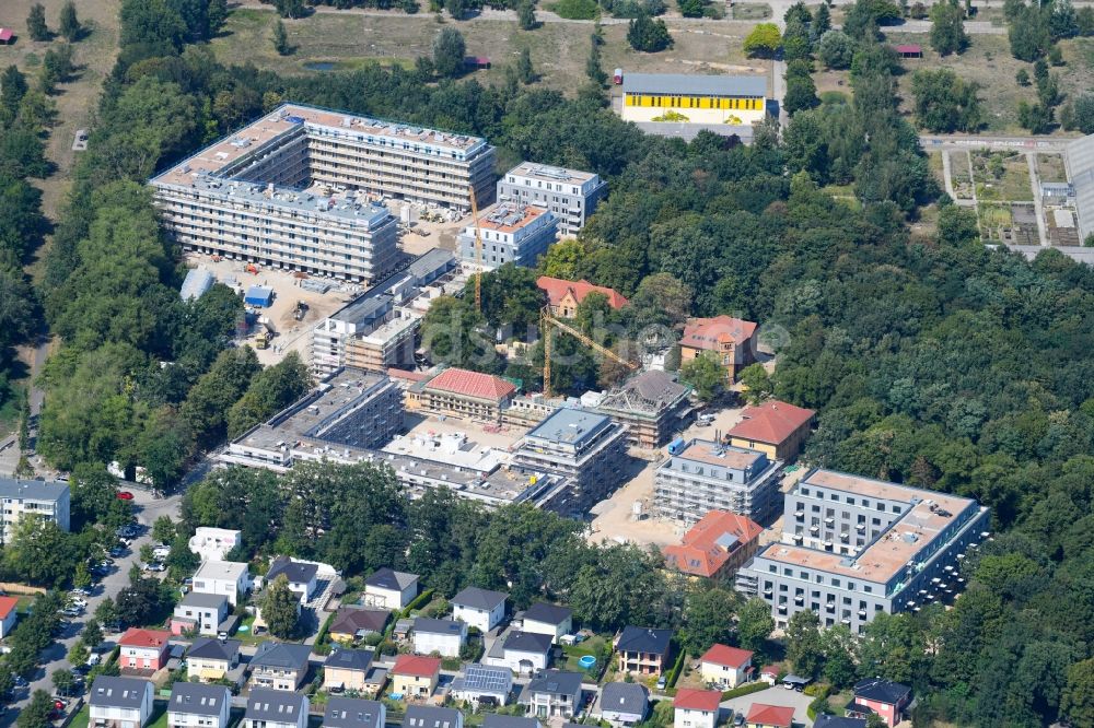 Luftbild Berlin - Baustelle zum Neubau einer Mehrfamilienhaus-Wohnanlage an der Gotlindestraße im Ortsteil Lichtenberg in Berlin, Deutschland