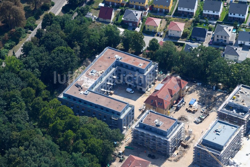 Berlin aus der Vogelperspektive: Baustelle zum Neubau einer Mehrfamilienhaus-Wohnanlage an der Gotlindestraße im Ortsteil Lichtenberg in Berlin, Deutschland