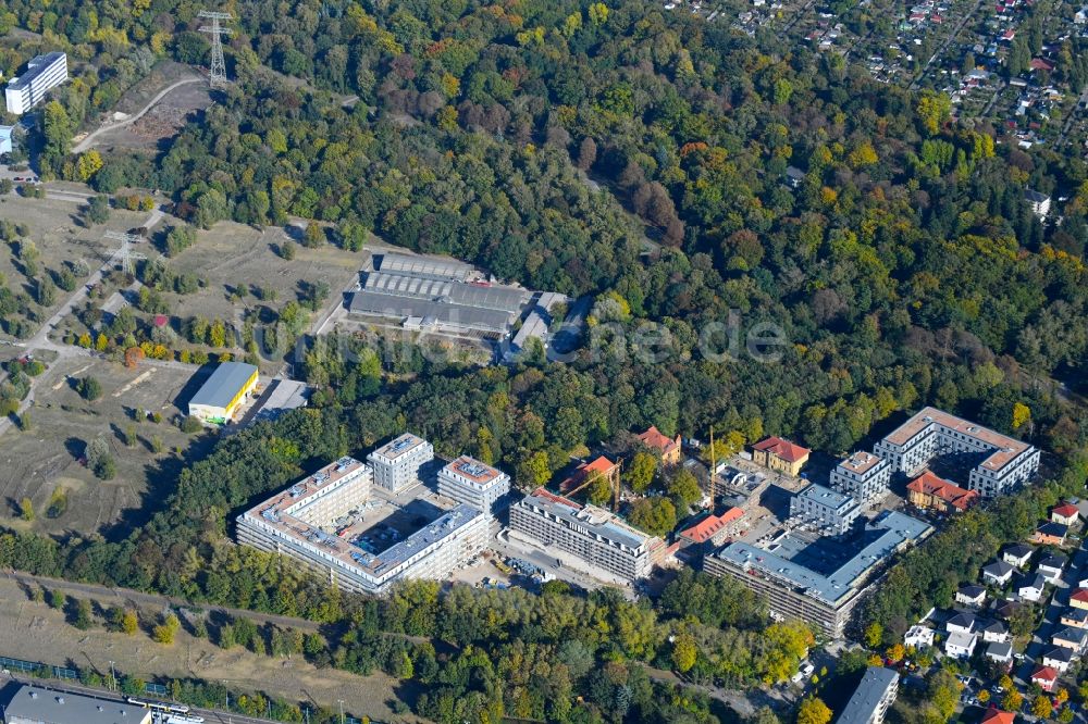 Berlin aus der Vogelperspektive: Baustelle zum Neubau einer Mehrfamilienhaus-Wohnanlage an der Gotlindestraße im Ortsteil Lichtenberg in Berlin, Deutschland