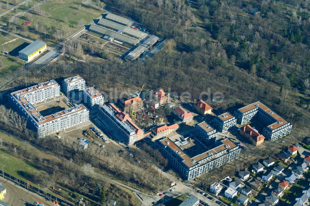 Berlin aus der Vogelperspektive: Baustelle zum Neubau einer Mehrfamilienhaus-Wohnanlage an der Gotlindestraße im Ortsteil Lichtenberg in Berlin, Deutschland