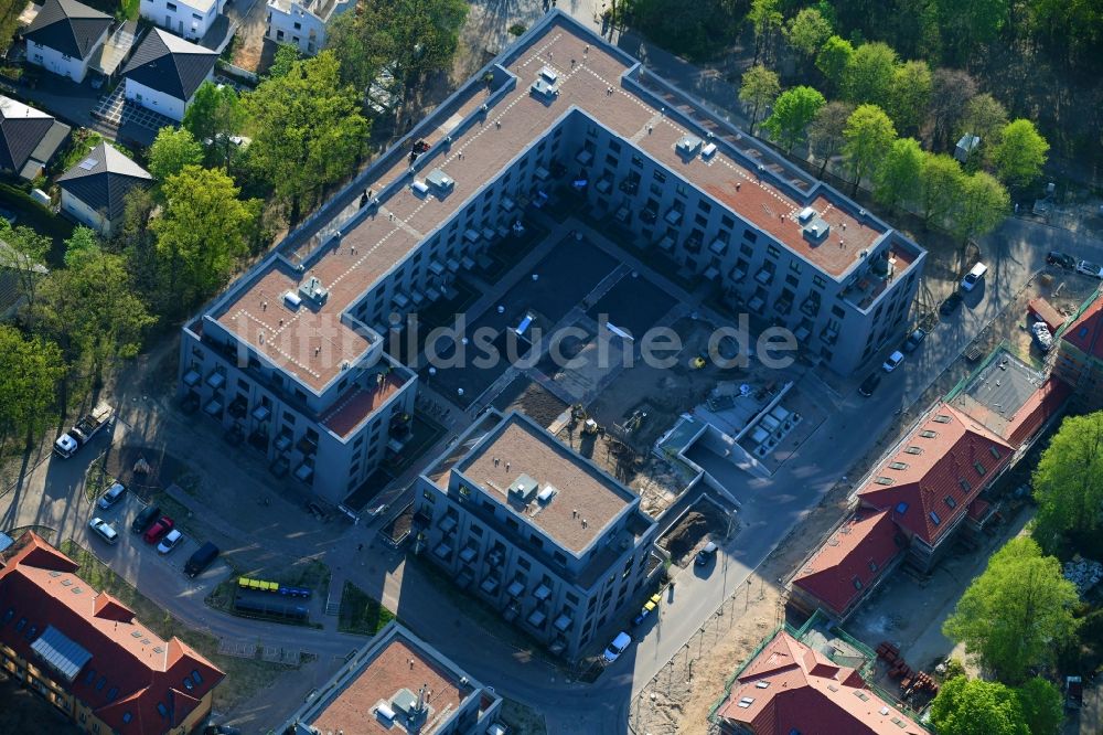 Luftbild Berlin - Baustelle zum Neubau einer Mehrfamilienhaus-Wohnanlage an der Gotlindestraße im Ortsteil Lichtenberg in Berlin, Deutschland