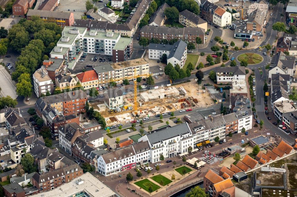 Kleve aus der Vogelperspektive: Baustelle zum Neubau einer Mehrfamilienhaus-Wohnanlage Grabenstraße in Kleve im Bundesland Nordrhein-Westfalen, Deutschland